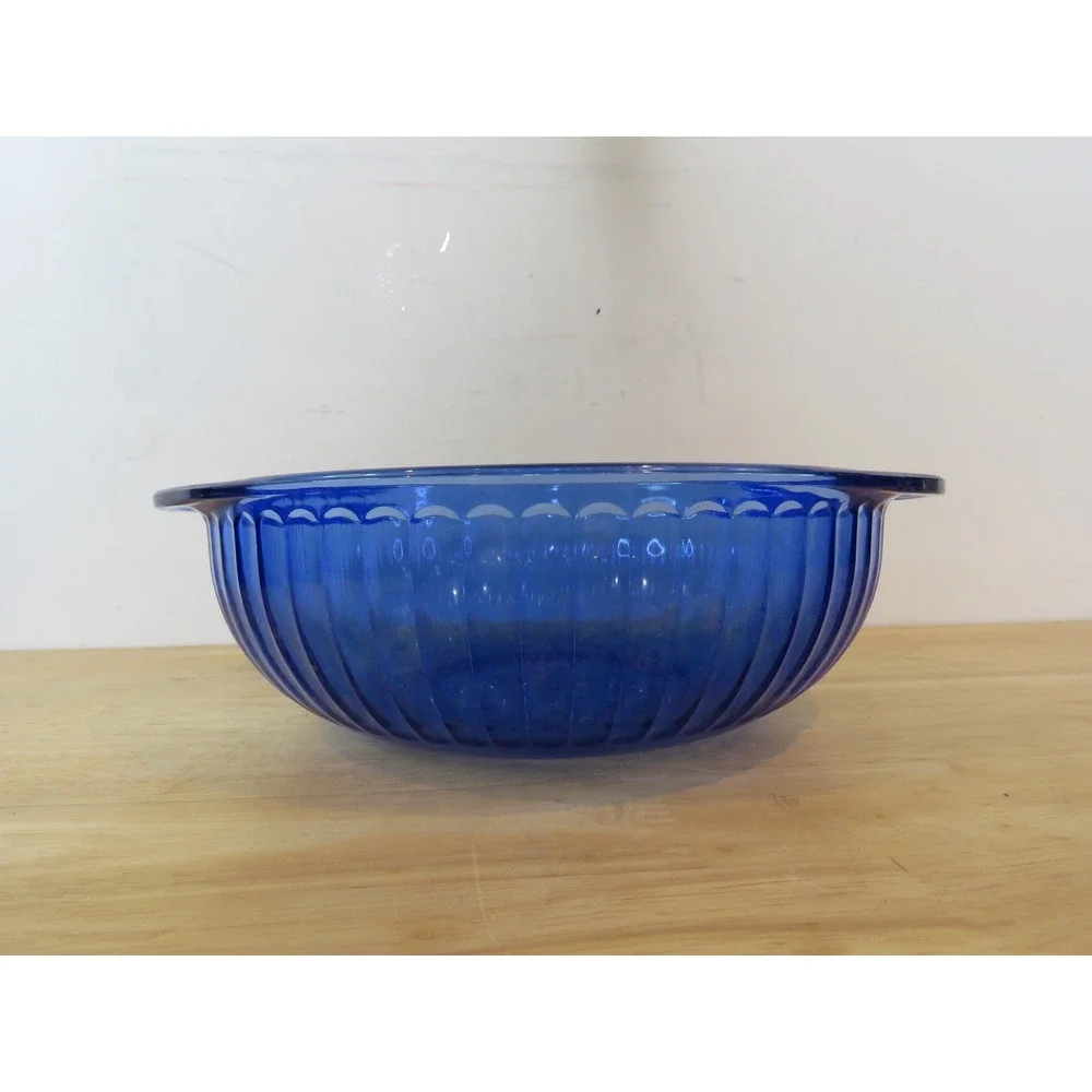 VTG Set of 2 Pyrex Sculptured 2-Quart Casserole Bowls Ribbed Design Cobalt Blue
